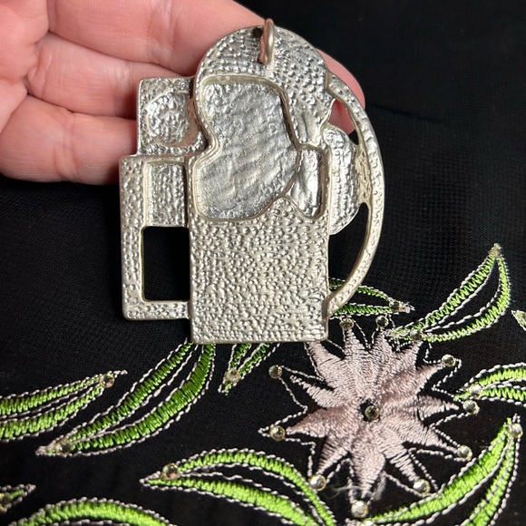 VTG Black and cream Enamel Oversized Abstract pendant. Unbranded - Picture 4 of 5